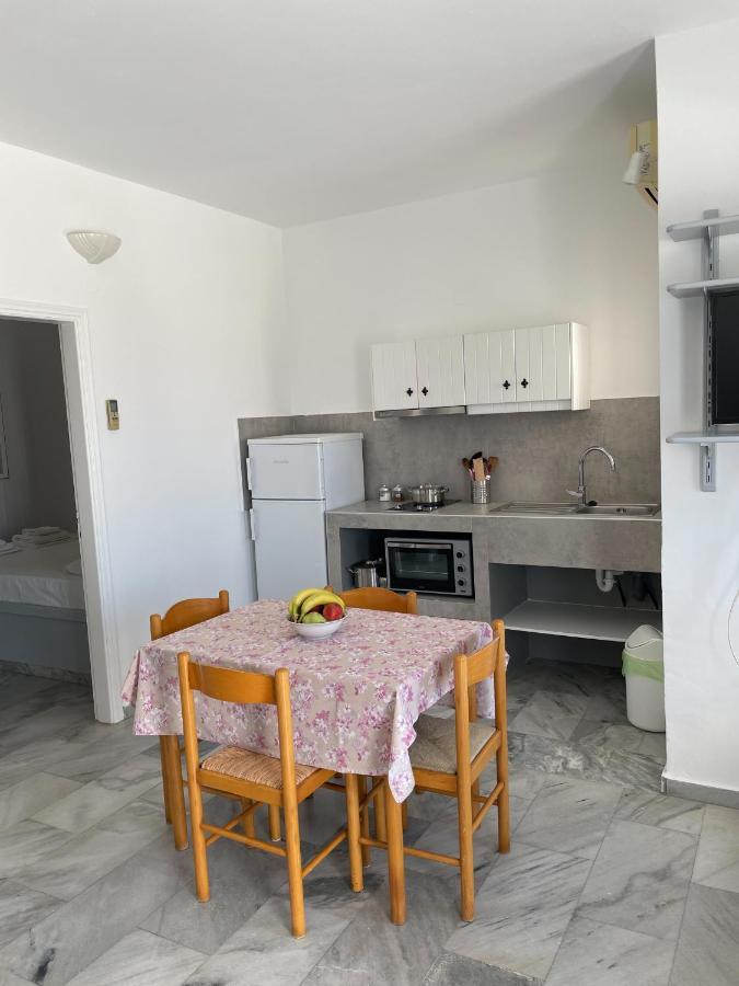 Country House Apartments 이오스 코라 외부 사진